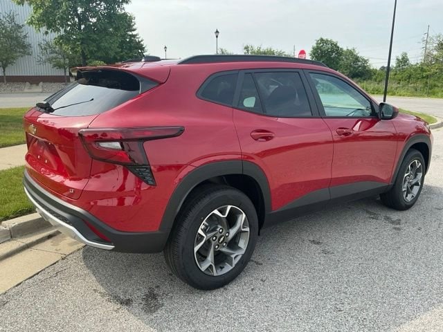 2026 Chevrolet Trax LT - Photo 6