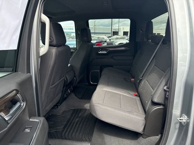 2024 Chevrolet Silverado 1500 RST photo 4