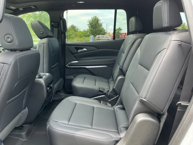 2027 Chevrolet Traverse LT - Photo 34