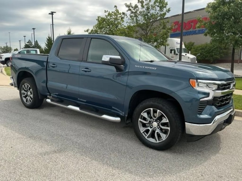 Used 2024 Chevrolet Silverado 1500 LT Truck