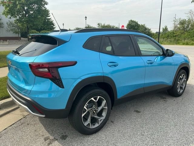 2026 Chevrolet Trax LT - Photo 6