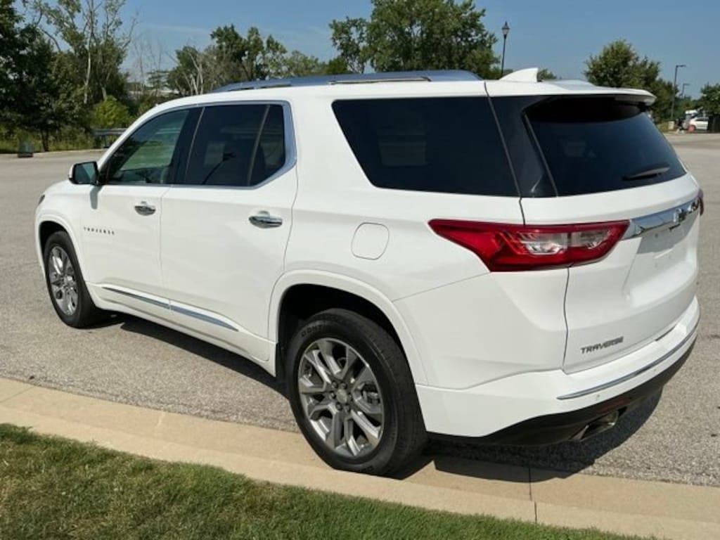 Used 2021 Chevrolet Traverse Premier SUV