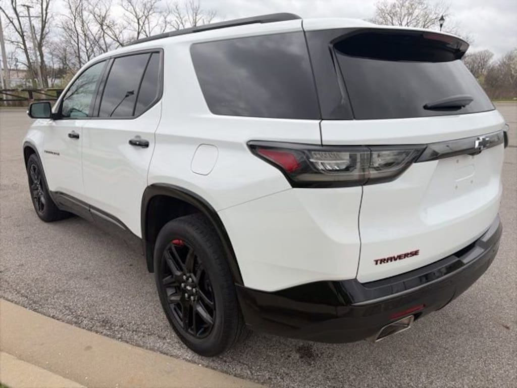 Used 2021 Chevrolet Traverse Premier SUV