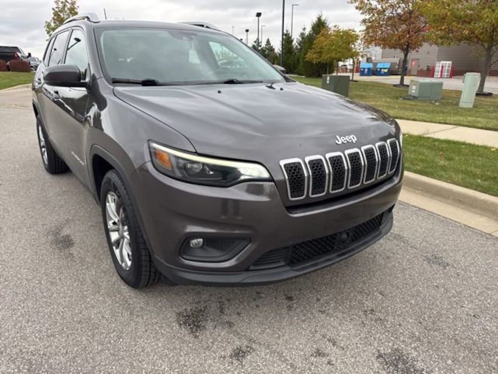 Used 2021 Jeep Cherokee Latitude Lux