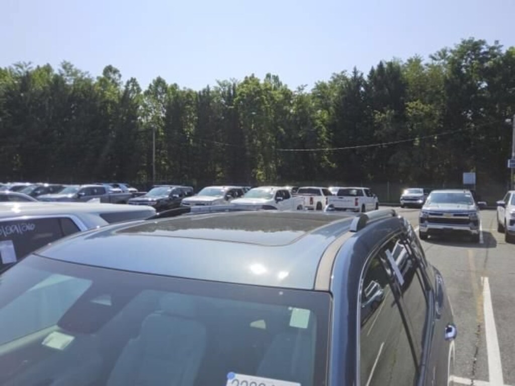 Used 2025 Chevrolet Traverse High Country SUV