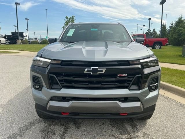 2026 Chevrolet Colorado Z71 - Photo 9