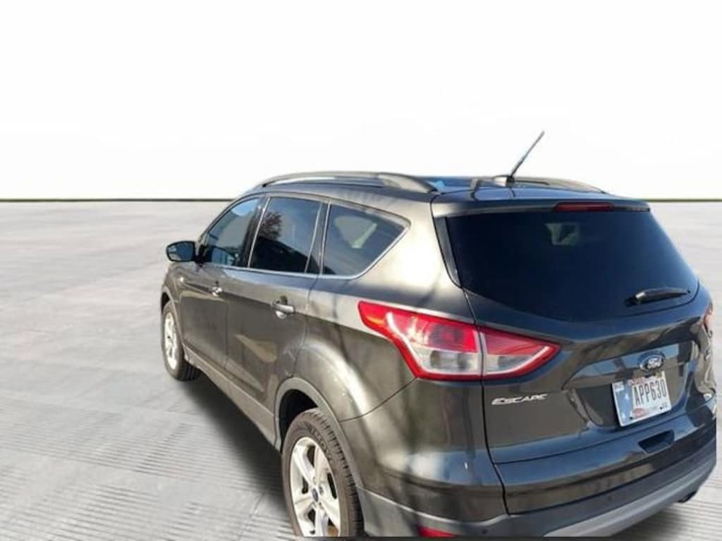 Used 2016 Ford Escape SE
