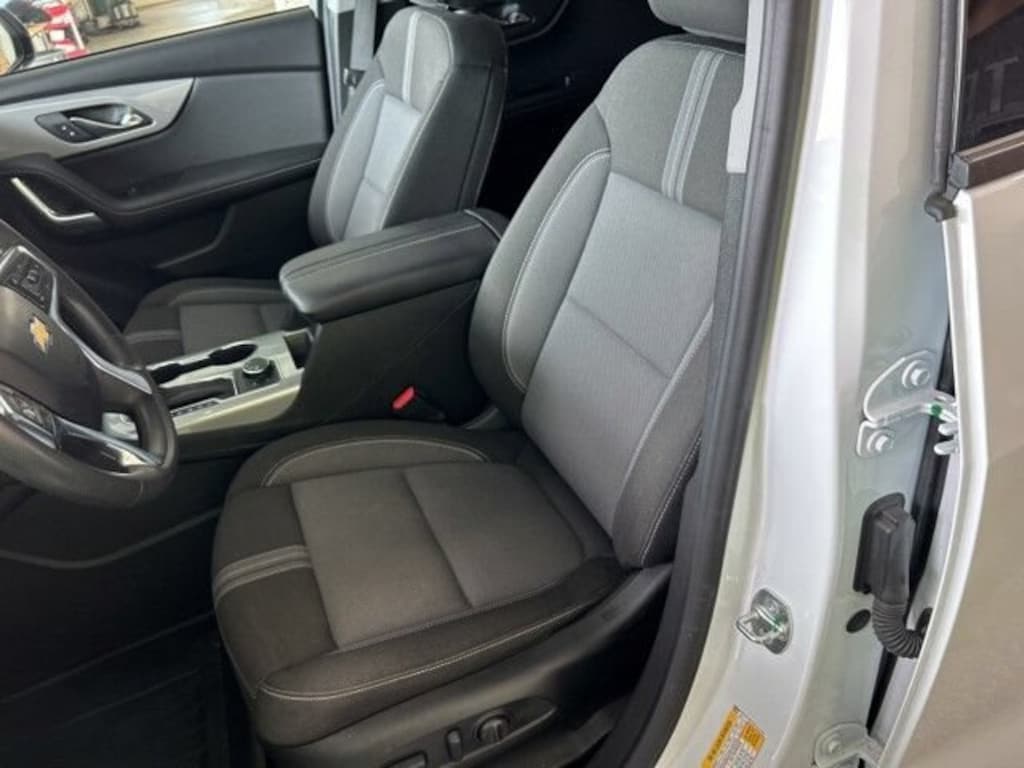 Used 2025 Chevrolet Blazer 2LT SUV