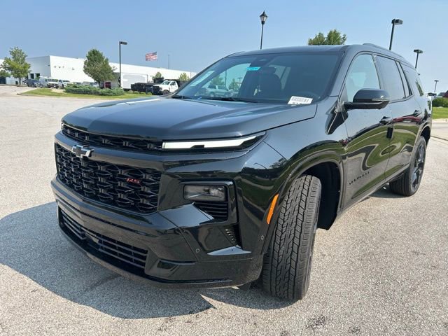 2026 Chevrolet Traverse RS photo 2