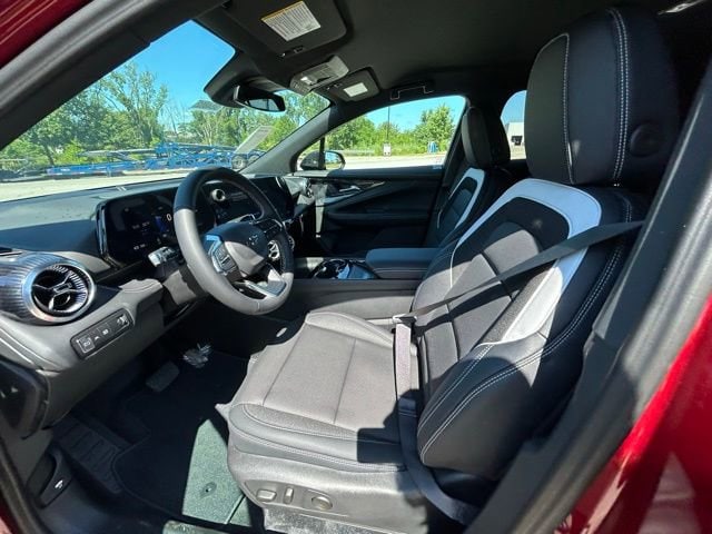 2025 Chevrolet Blazer EV LT - Photo 12