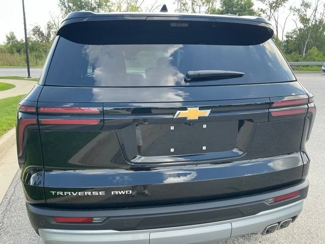 2027 Chevrolet Traverse LT - Photo 9