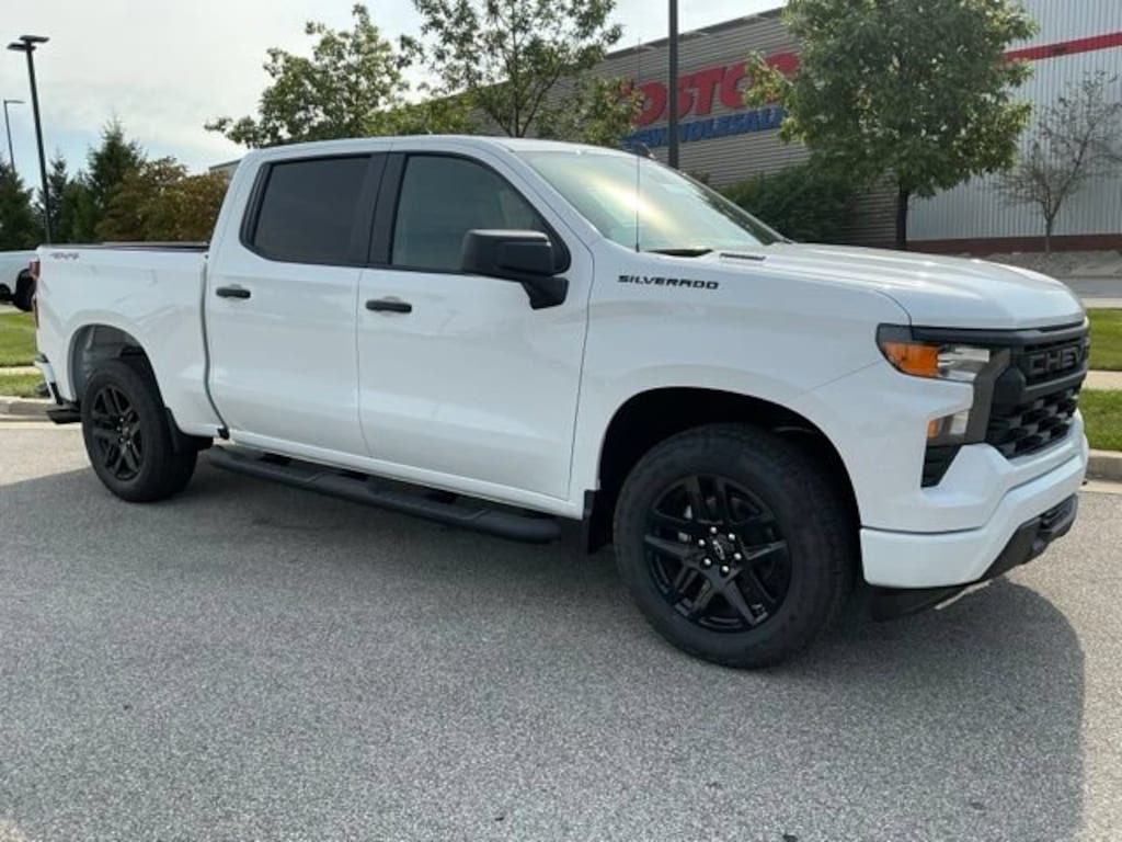 New 2026 Chevrolet Silverado 1500 Custom Truck