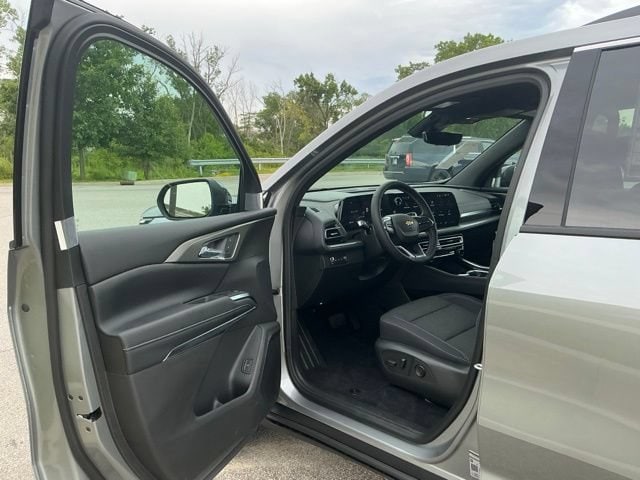 2026 Chevrolet Traverse LT - Photo 15