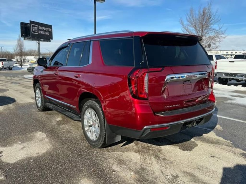 Used 2023 GMC Yukon SLT SUV