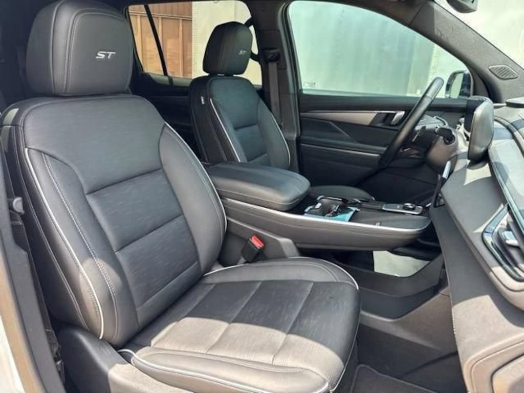 Used 2025 Buick Enclave Sport Touring SUV