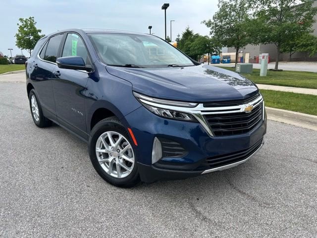 Used 2022 Chevrolet Equinox LT with VIN 3GNAXKEVXNL238570 for sale in Fort Wayne, IN