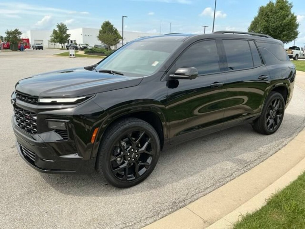Used 2024 Chevrolet Traverse RS SUV