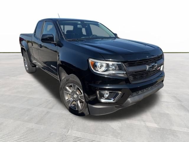 2018 Chevrolet Colorado Z71 photo 2