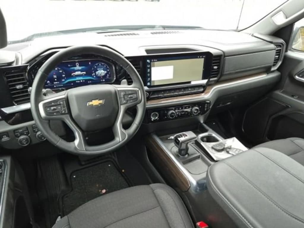 Used 2024 Chevrolet Silverado 1500 LT Truck