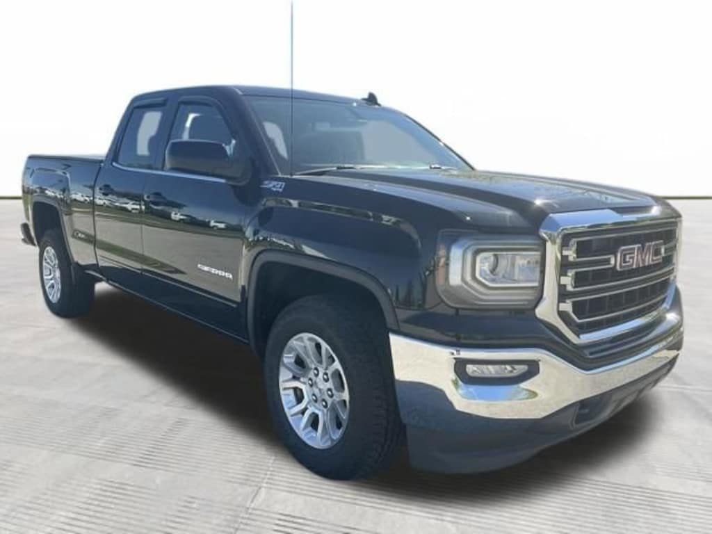 Used 2017 GMC Sierra 1500 SLE Truck