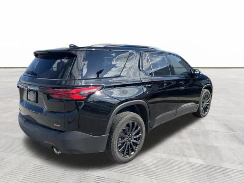 Used 2023 Chevrolet Traverse RS SUV