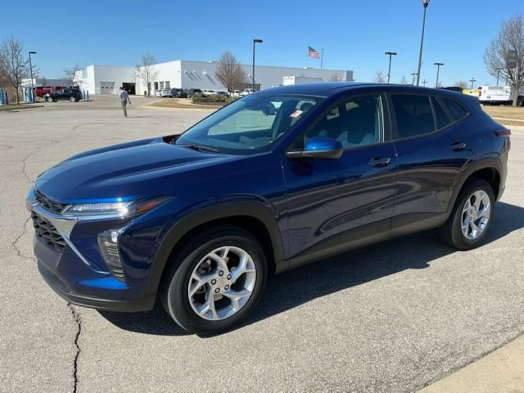 Used 2024 Chevrolet Trax LS SUV
