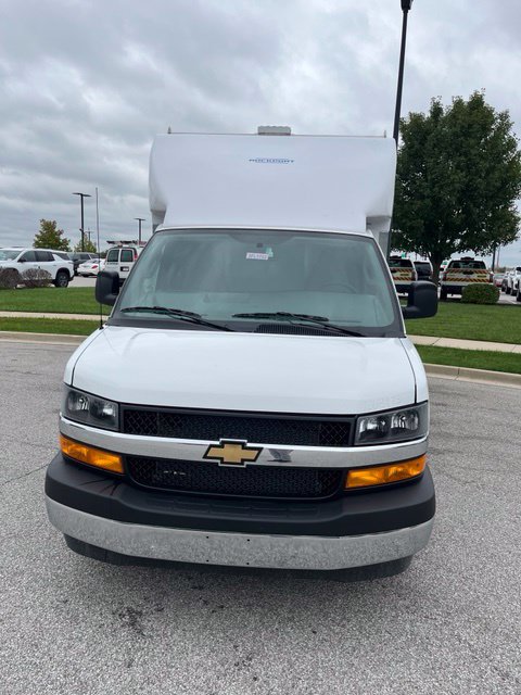 New 2026 Chevrolet Express Cutaway 3500 1WT Cutaway Van
