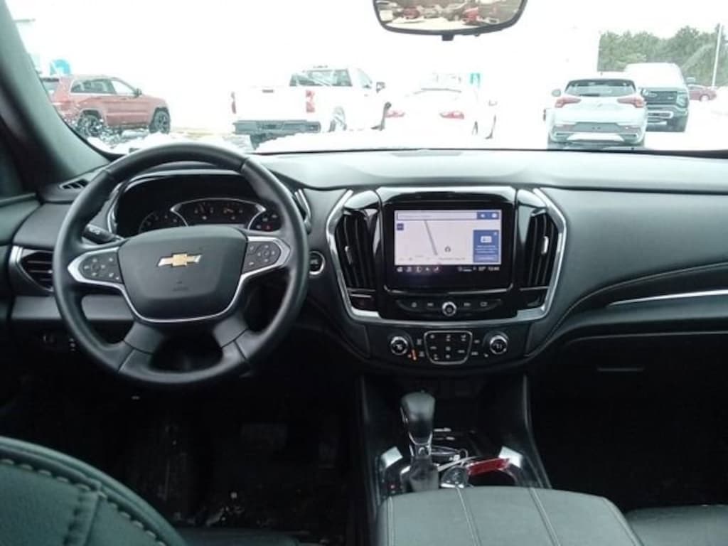 Used 2023 Chevrolet Traverse LT Leather SUV