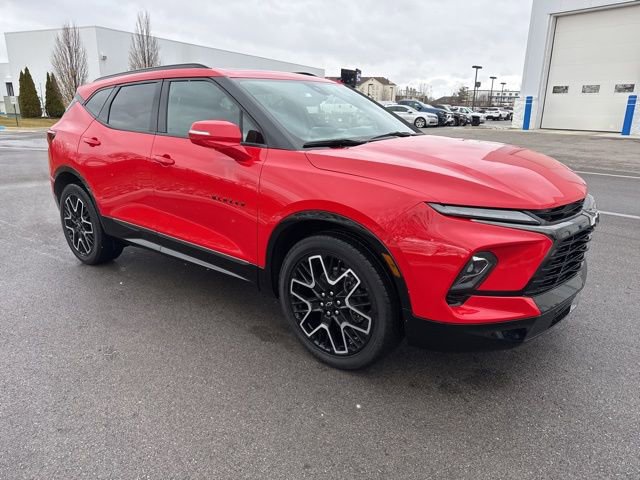 2023 Chevrolet Blazer RS photo 2