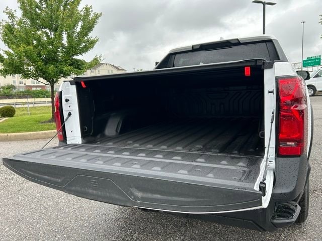 2025 Chevrolet Silverado EV Work Truck - Photo 6