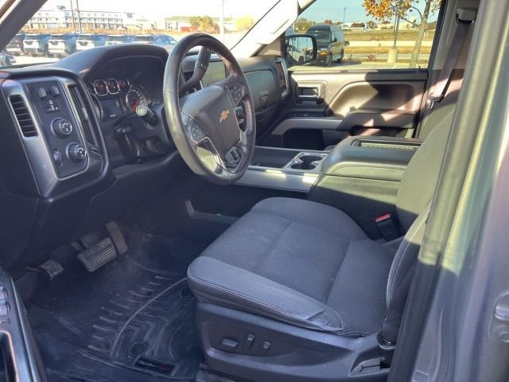 Used 2017 Chevrolet Silverado 1500 LT Truck