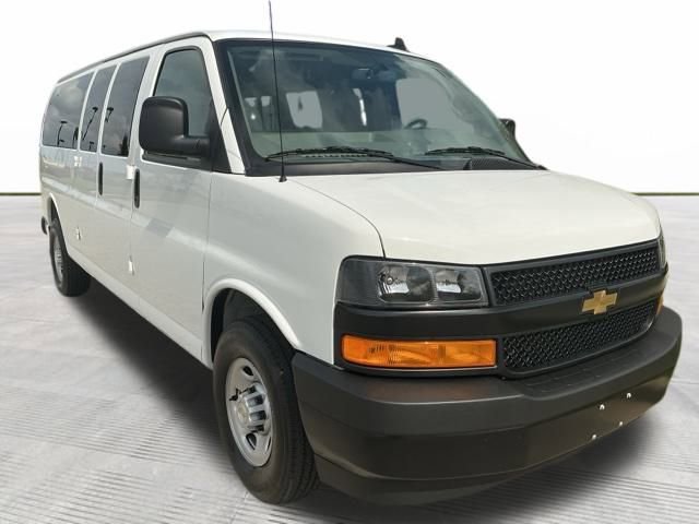 2025 Chevrolet Express Passenger 3500 Van photo 2