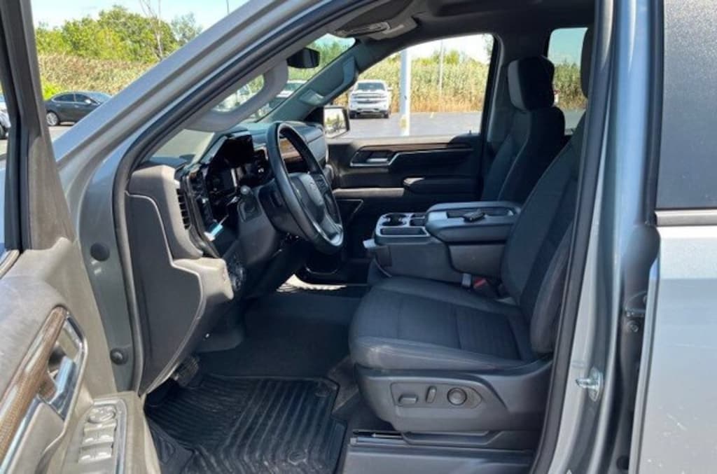 Used 2023 Chevrolet Silverado 1500 LT Truck