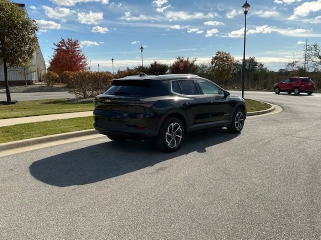 New 2026 Chevrolet Equinox EV LT SUV
