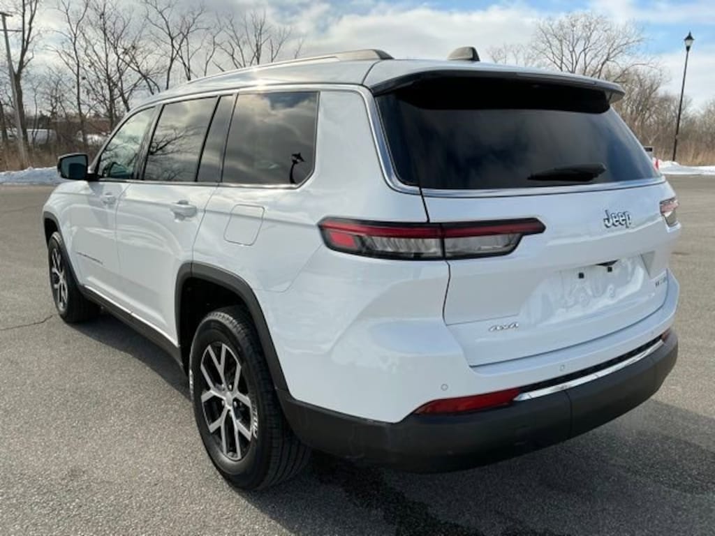 Used 2023 Jeep Grand Cherokee L Limited