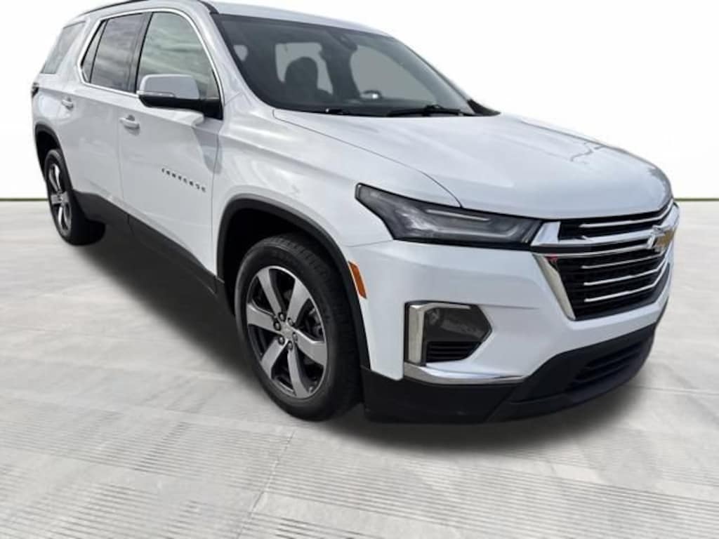 Used 2023 Chevrolet Traverse LT Leather SUV