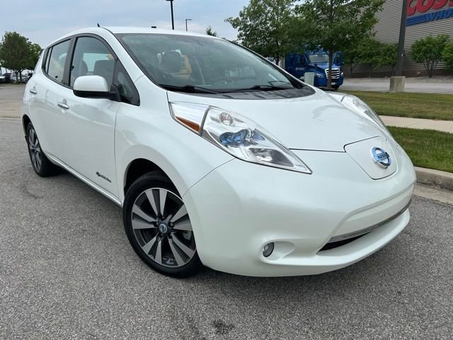 Used 2014 Nissan LEAF SL with VIN 1N4AZ0CP4EC339343 for sale in Fort Wayne, IN