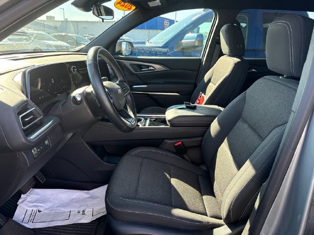 Used 2024 Chevrolet Traverse LT SUV