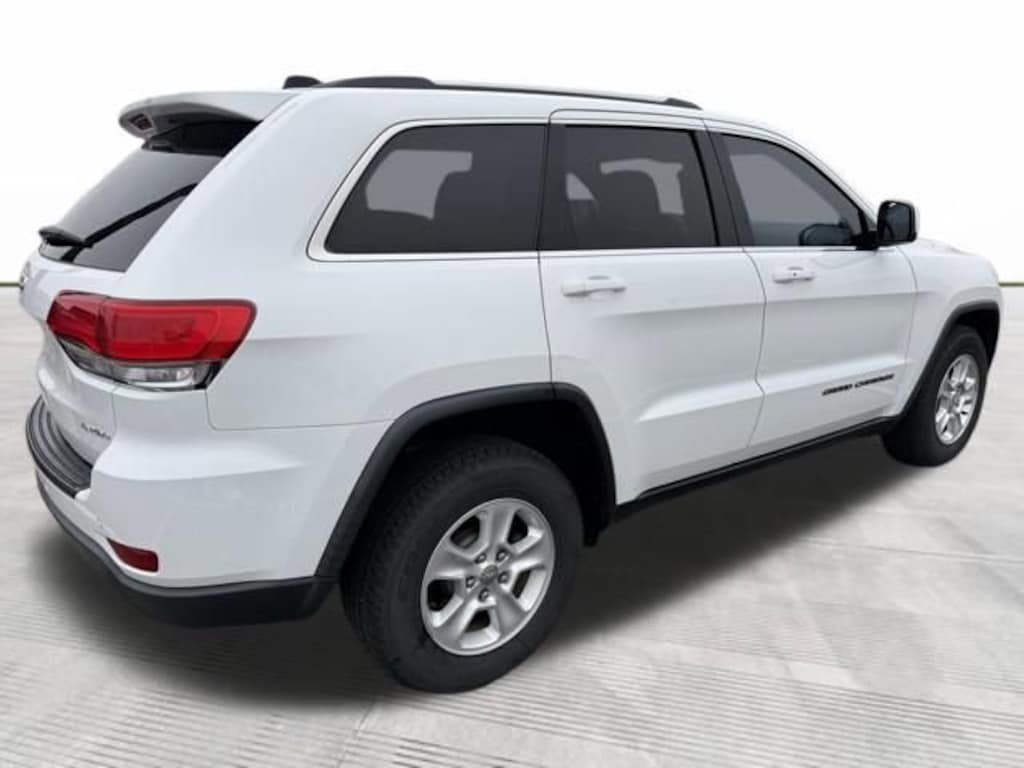 Used 2017 Jeep Grand Cherokee Laredo