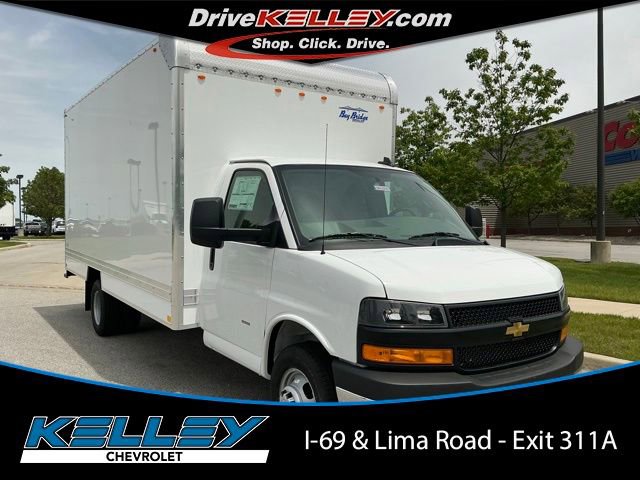 2026 Chevrolet Express's photo