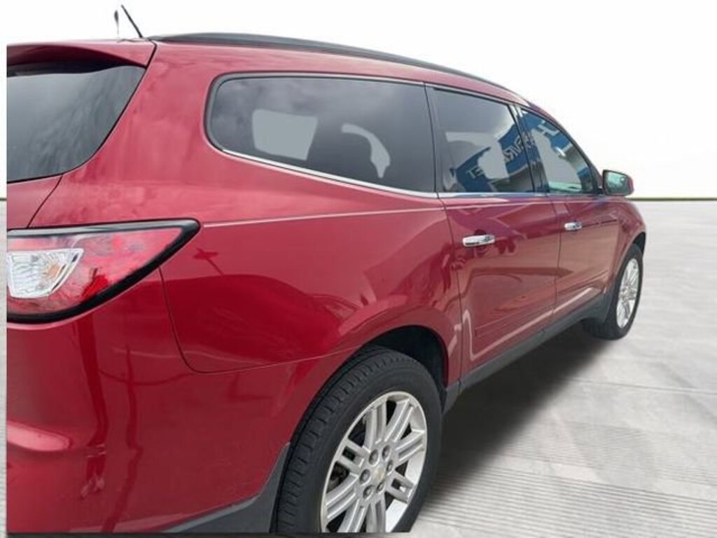 Used 2014 Chevrolet Traverse LT SUV