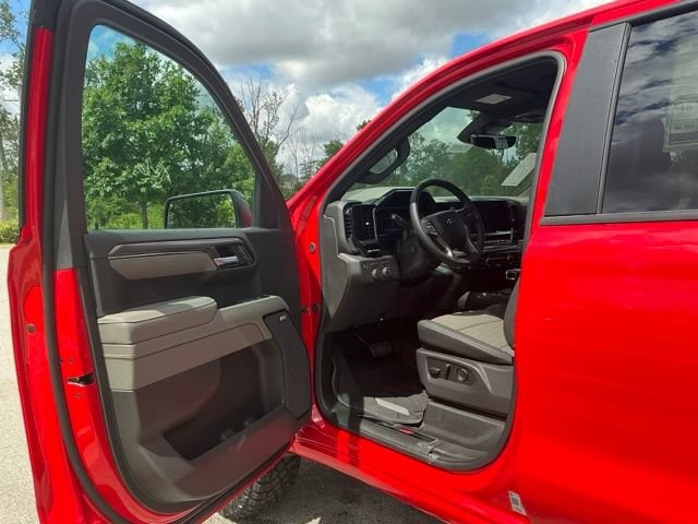2026 Chevrolet Silverado 1500 ZR2 - Photo 15