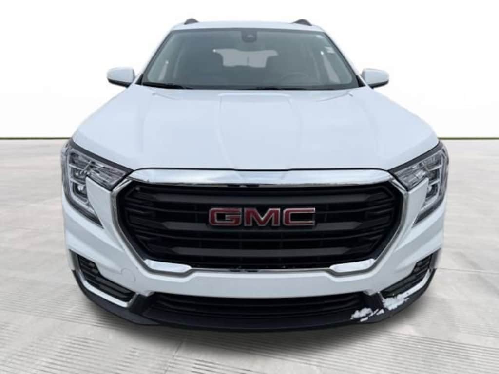 Used 2023 GMC Terrain SLE SUV