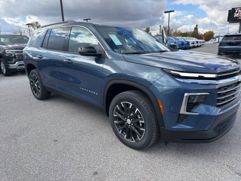 New 2026 Chevrolet Traverse LT SUV