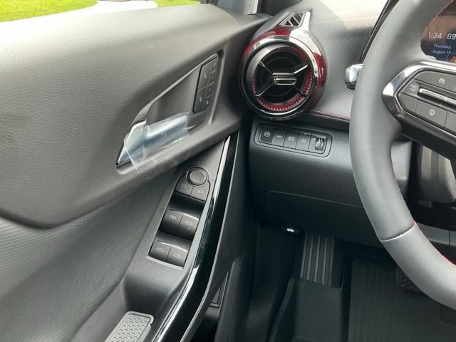2027 Chevrolet Equinox RS - Photo 24