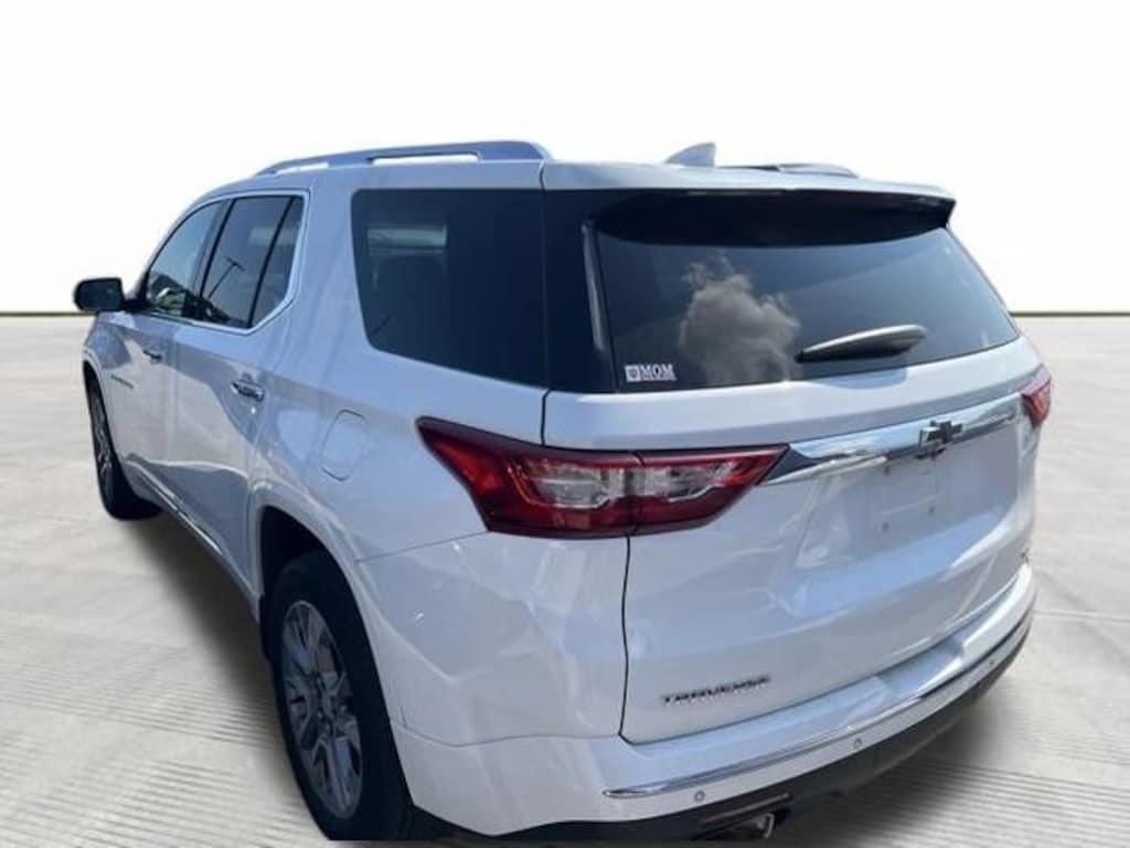 Used 2021 Chevrolet Traverse Premier SUV