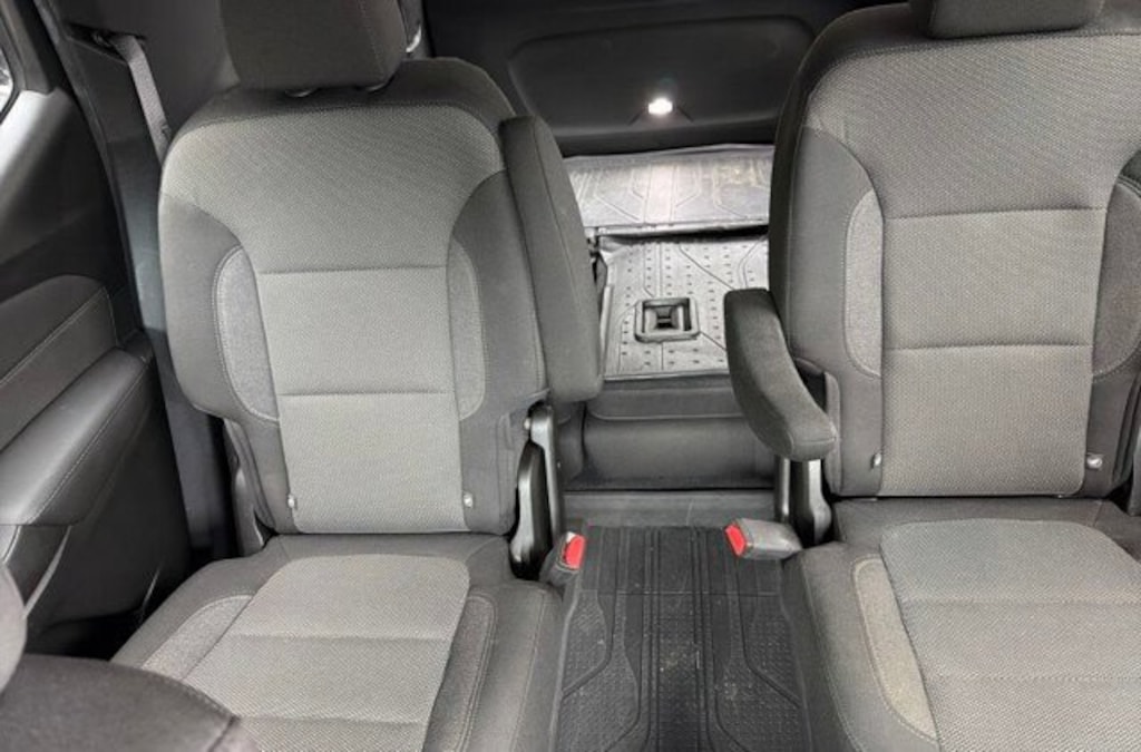 Used 2023 Chevrolet Traverse LT Cloth SUV