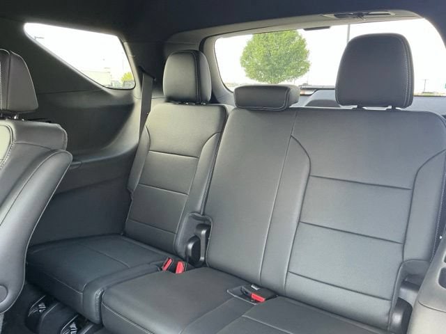 2027 Chevrolet Traverse LT - Photo 34