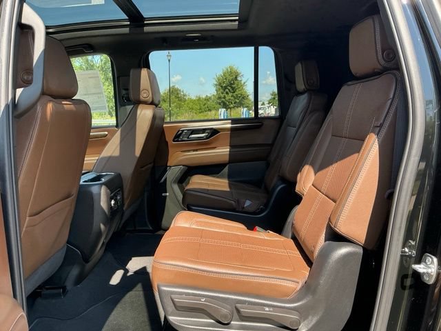 2026 Chevrolet Suburban High Country - Photo 36