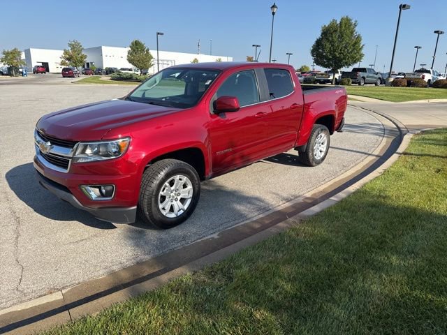 2018 Chevrolet Colorado LT photo 3